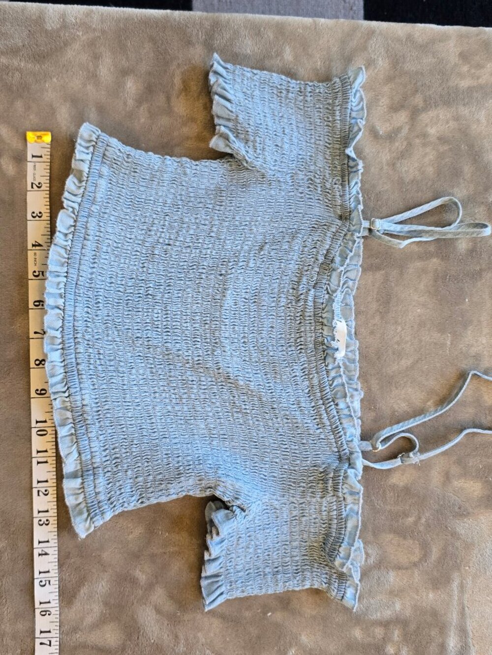 Love Tree Fashion light blue smocked crop top medium